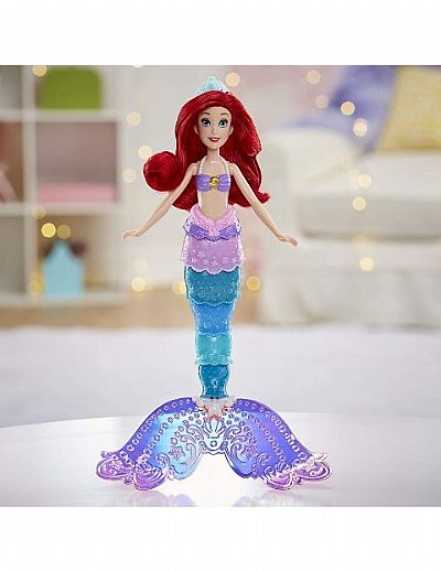 Hasbro Disney Princess Rainbow Reveal Ariel, Color Change Doll, The Little Mermaid F0399